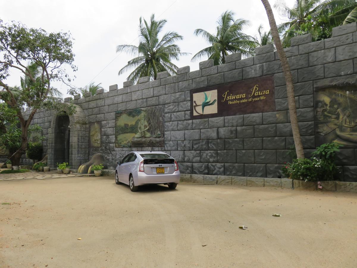 Isiwara Paura Bugged Apartment Sigiriya Ngoại thất bức ảnh