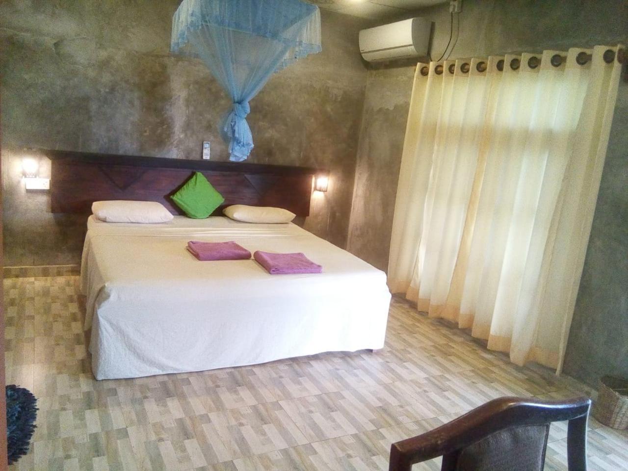 Isiwara Paura Bugged Apartment Sigiriya Ngoại thất bức ảnh